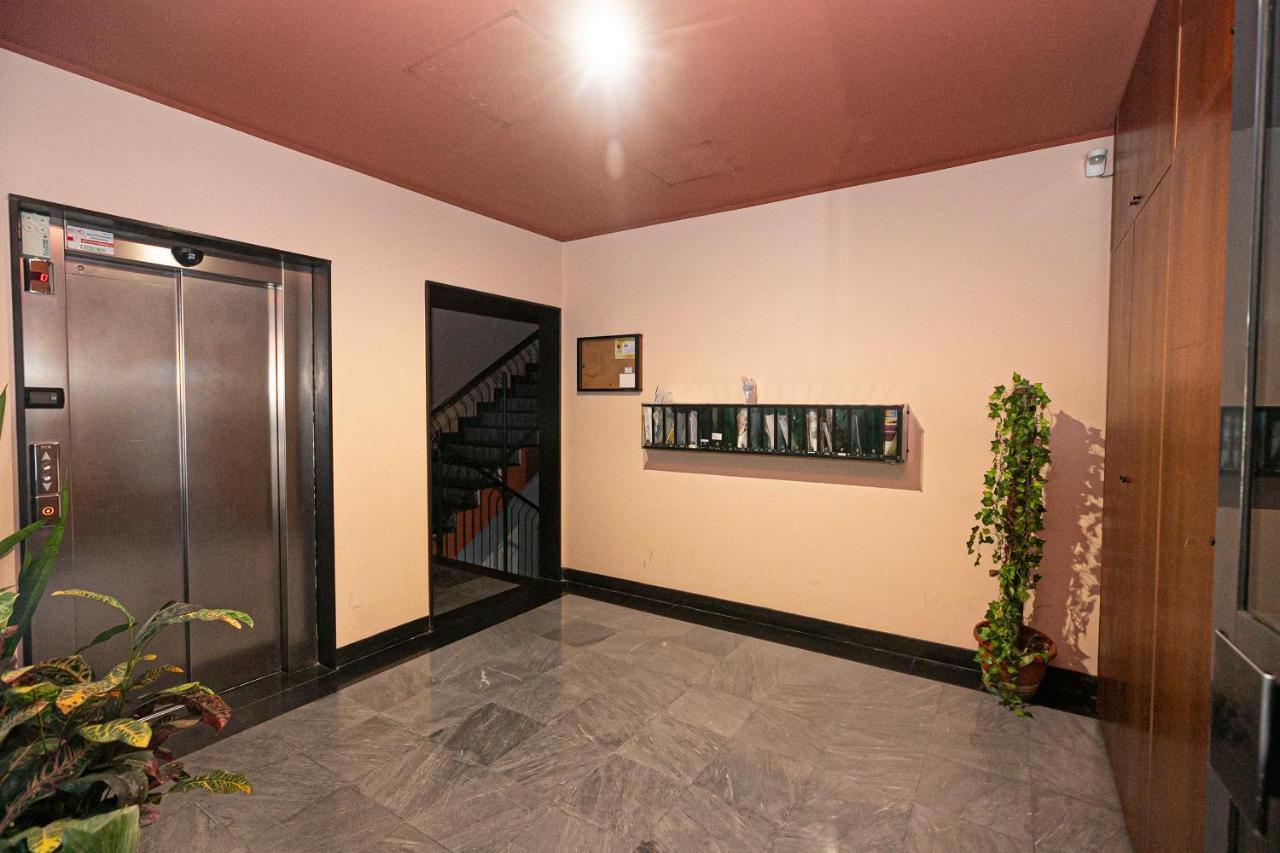 Real Italian Estate - Red Coral Appartement Genua Buitenkant foto